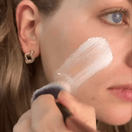 Fondotinta Adattivo SPF 15 – Si adatta al tuo incarnato